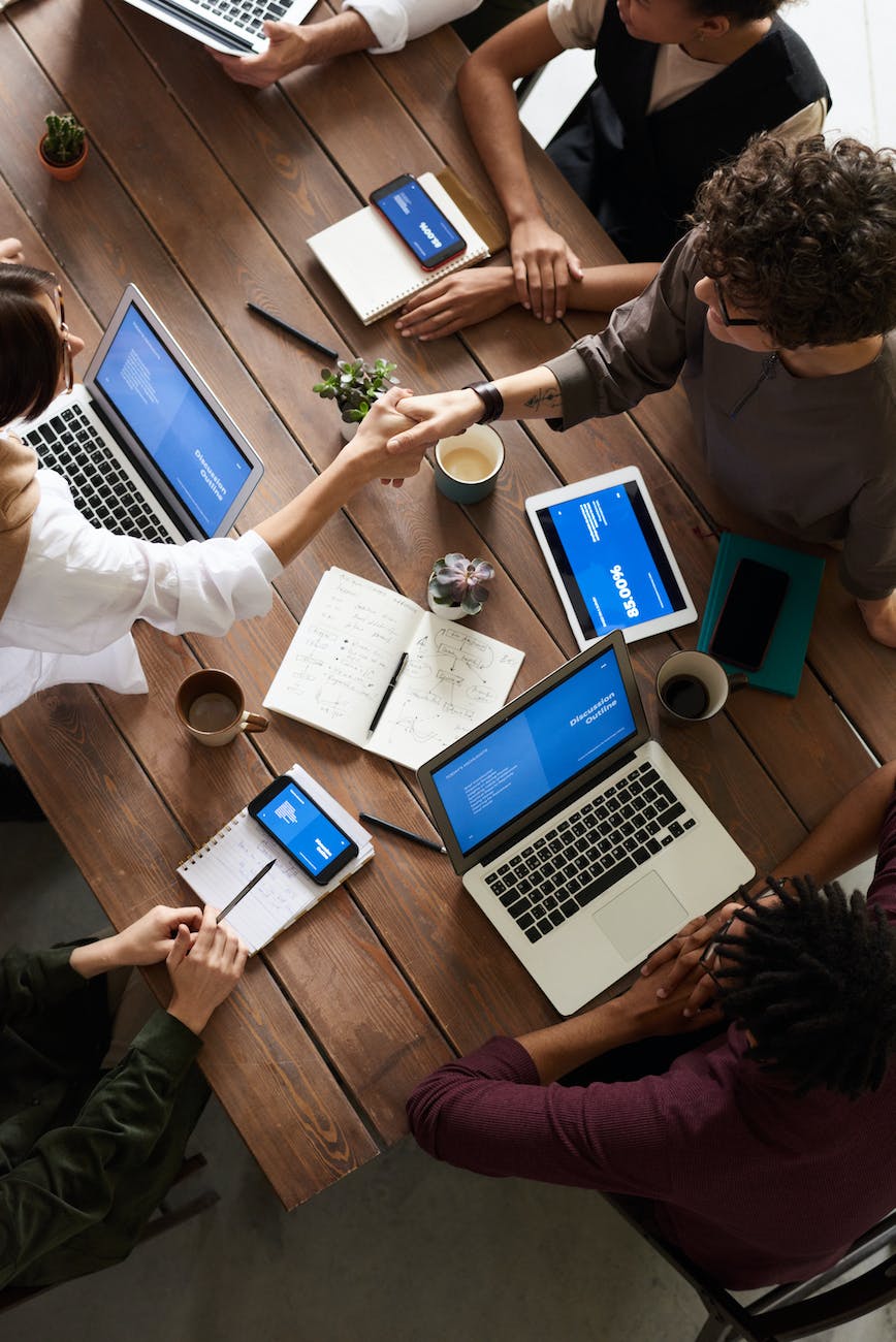 outsourcing AI team